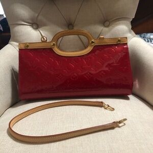 Louis Vuitton Vernis Pomme d'Amour Roxbury Drive Handbag East West bag